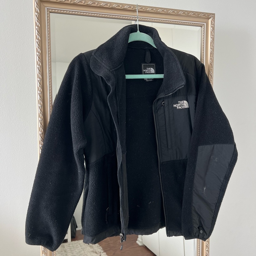 The North Face Women’s Black Fleece Jacket